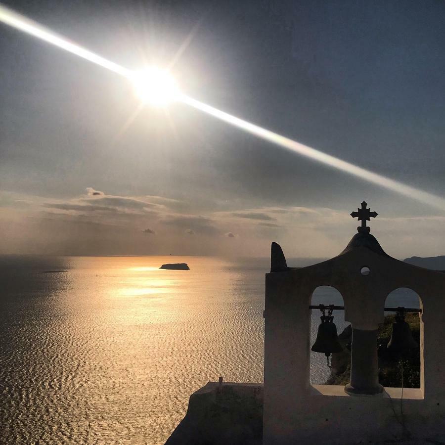 Caldera Sunset Villa Megalochori  Buitenkant foto